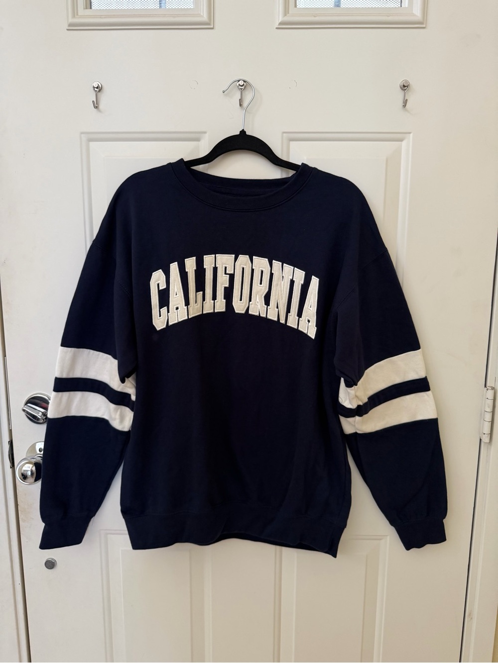 New York Popular California Navy Crewneck Sweatshirt Size Large Unisex